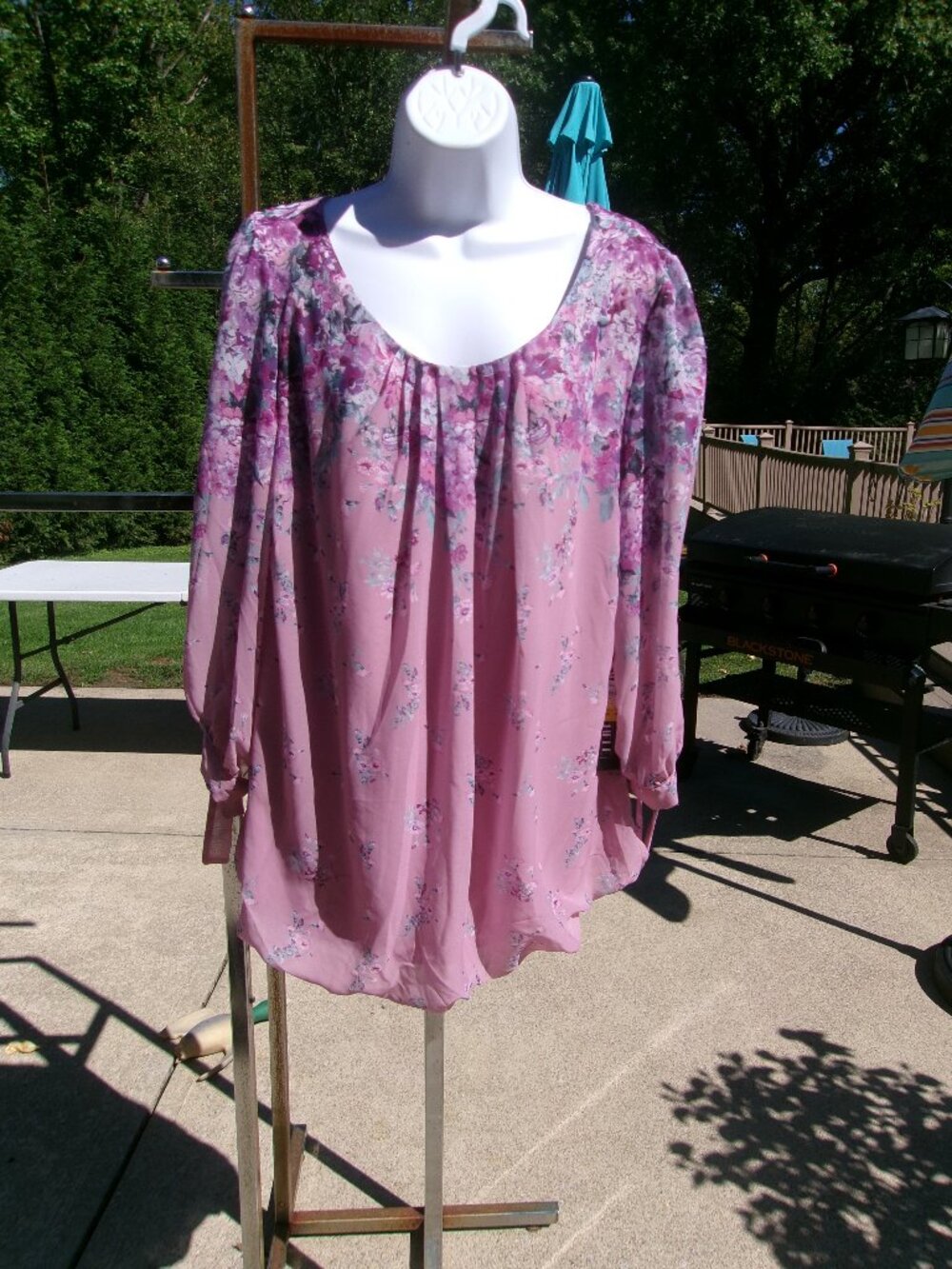 NWT SARAMICHELE MAUVE FLORAL BLOUSE 3X